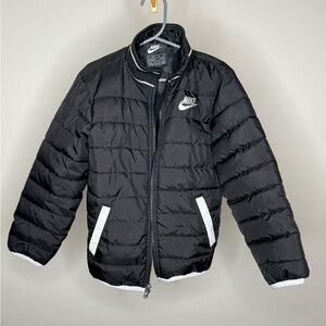 Nike Boys Black Sportswear Puffer Jacket boys size 6